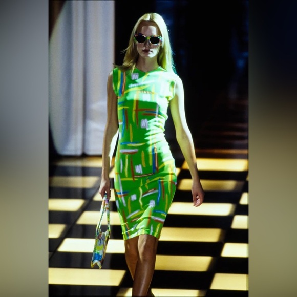 Vintage Versace 1996 Silk Jersey Abstract Print Lime Green Sleeveless Mini Dress - Picture 4 of 13